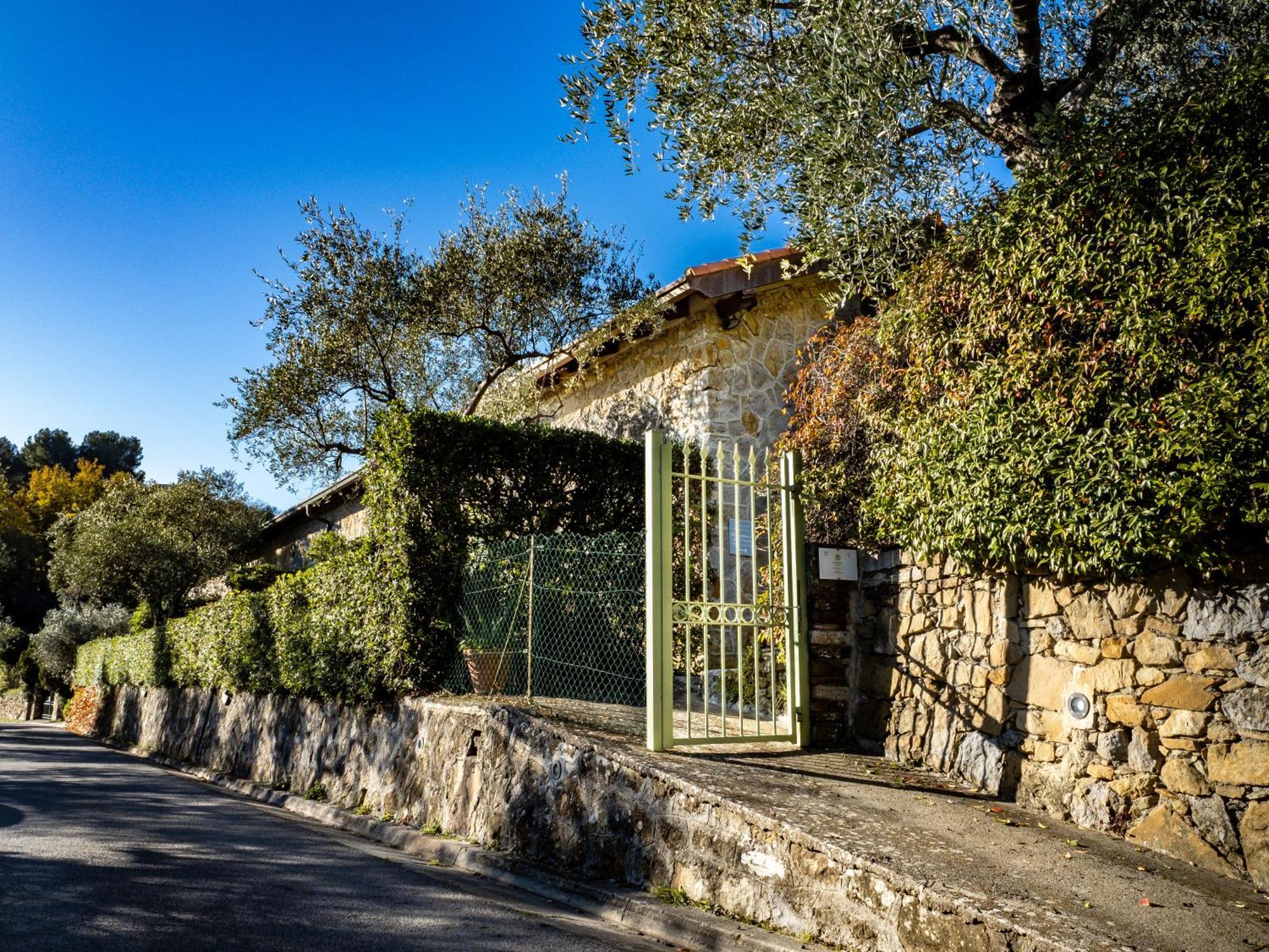 Terre Bianche Appartamenti Dolceacqua Exterior photo